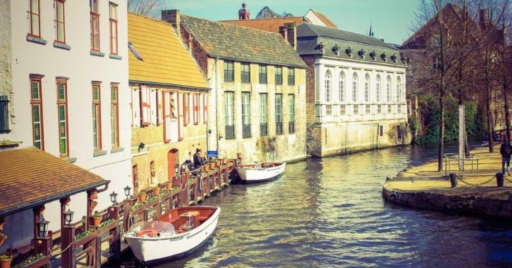 The Future of E-Commerce: 15 Predictions for&nbsp;2025